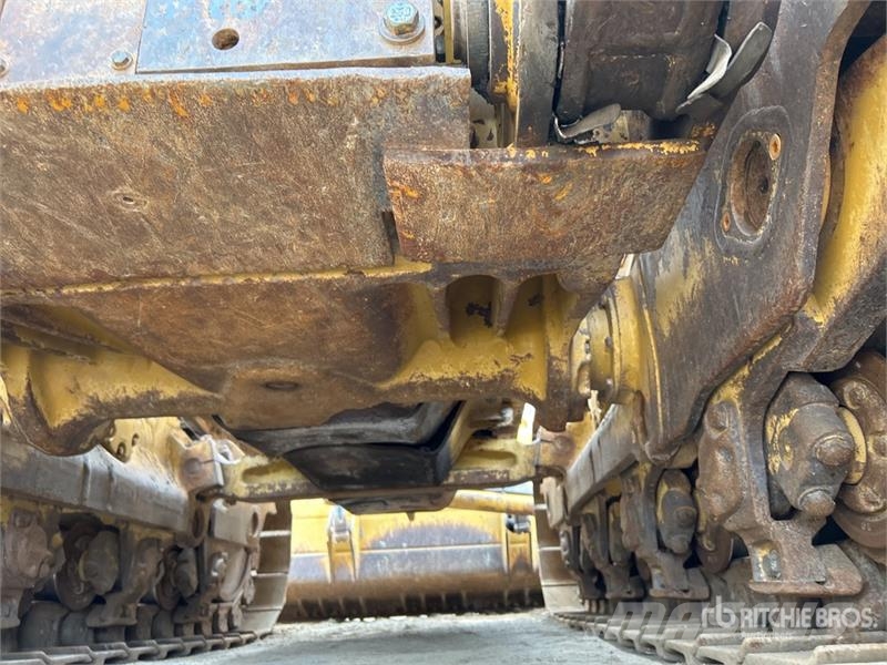 CAT D8T lánctalpas dózerek