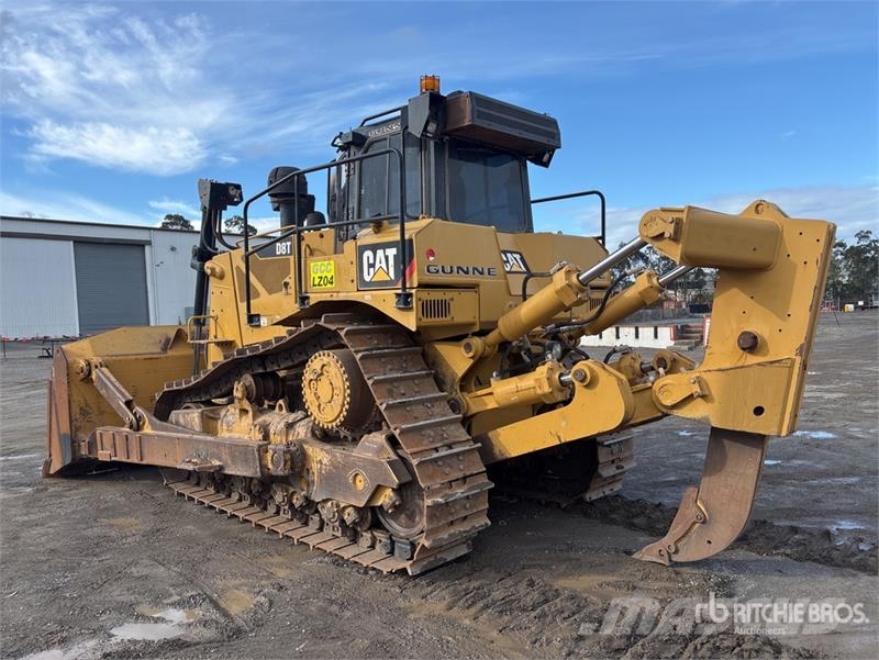 CAT D8T Crawler dozers