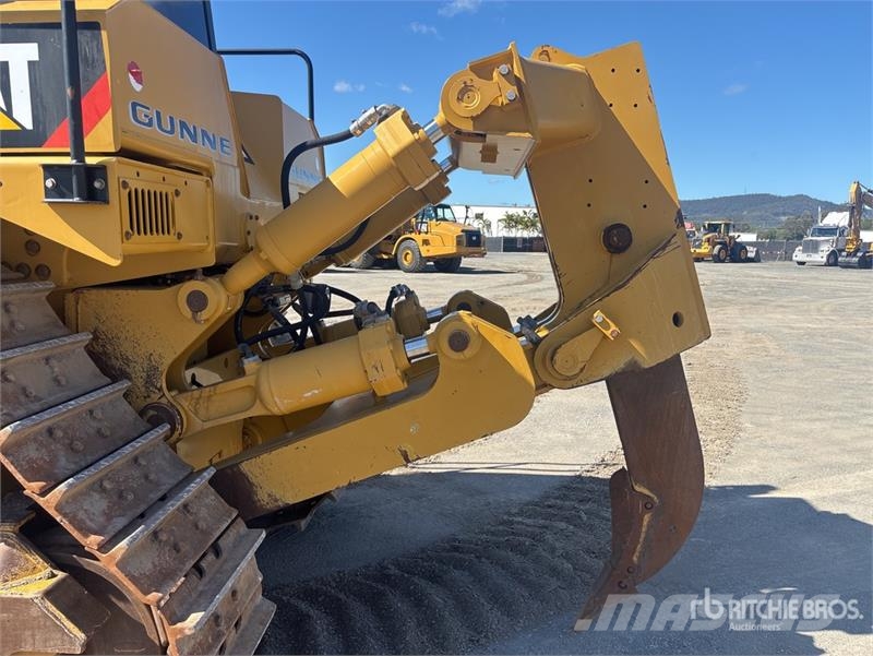 CAT D8T Kāpurķēžu buldozeri