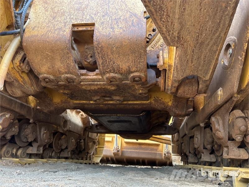 CAT D9T Crawler Dozer بلدوزرات مجنزرة