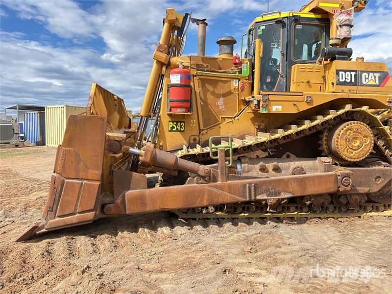 CAT D9T Crawler Dozer بلدوزرات مجنزرة