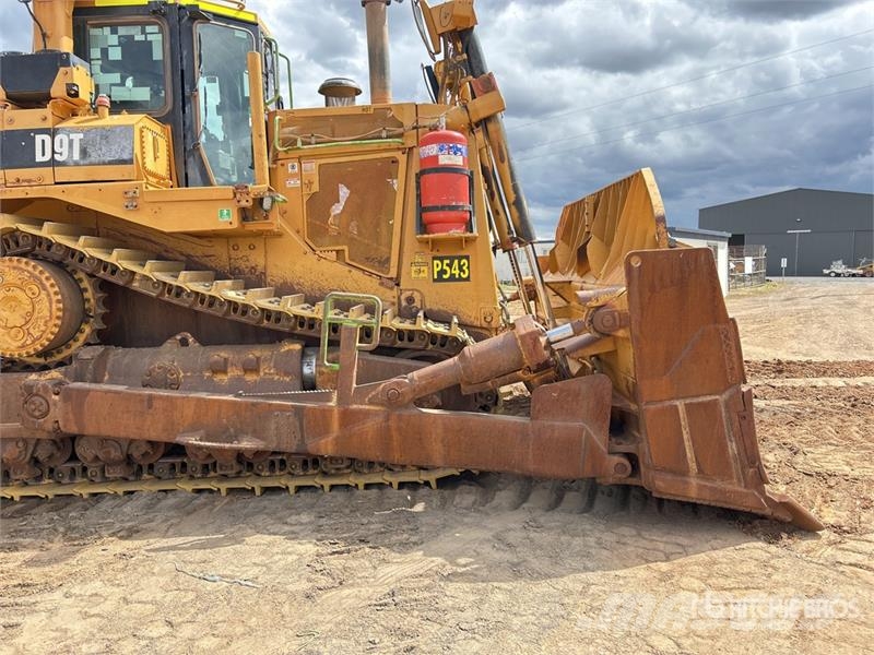 CAT D9T Crawler Dozer بلدوزرات مجنزرة