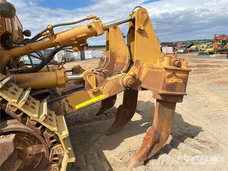 CAT D9T Crawler Dozer بلدوزرات مجنزرة