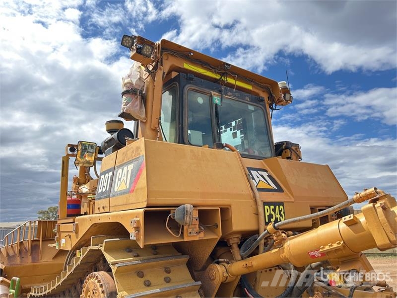 CAT D9T Crawler Dozer بلدوزرات مجنزرة