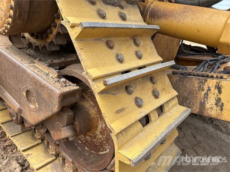 CAT D9T Crawler Dozer بلدوزرات مجنزرة