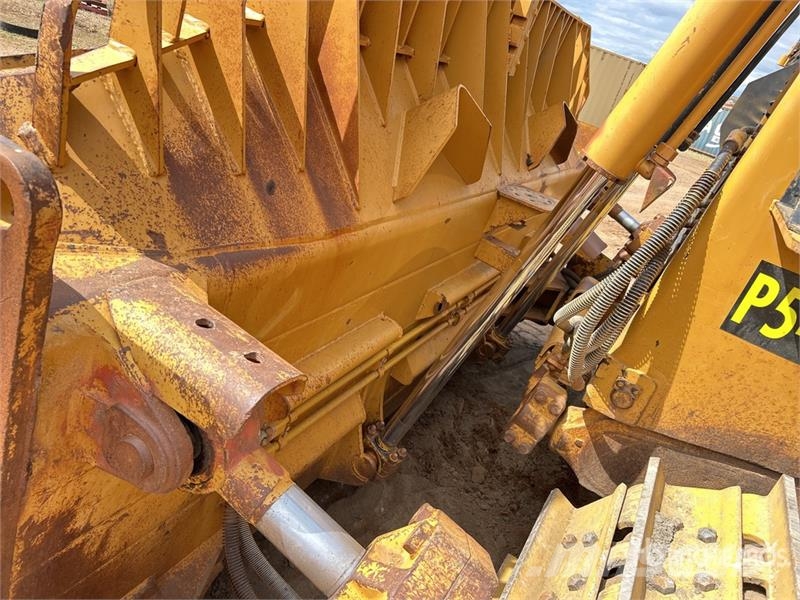 CAT D9T Crawler Dozer بلدوزرات مجنزرة