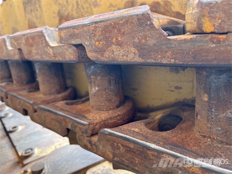 CAT D9T Crawler Dozer بلدوزرات مجنزرة