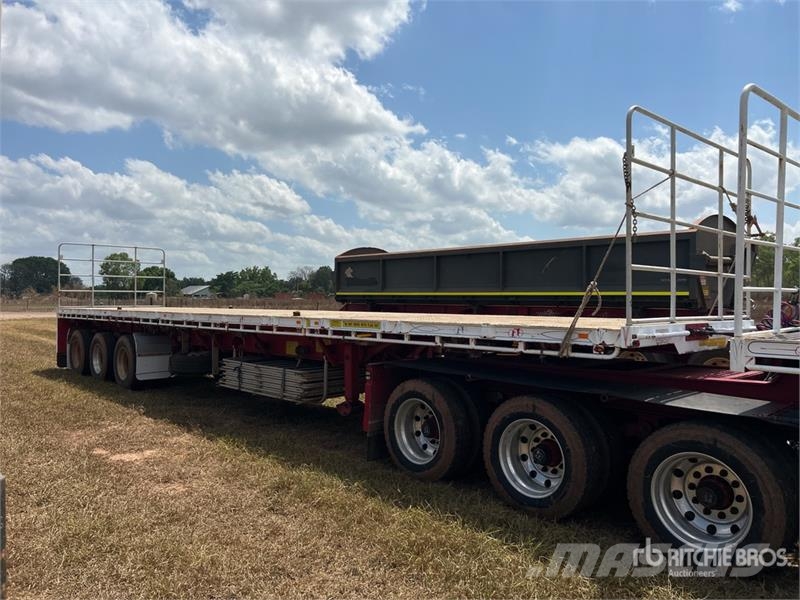 CIMC Tri/A 13.4 m - 21 m Extendable Flatbed Trailer مقطوروات مسطحة/مفصلية الجوانب