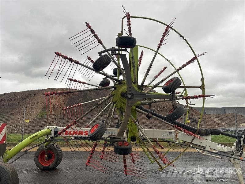 CLAAS Liner 2800 8.2 m 2-Point Hay Rake Rakes and tedders