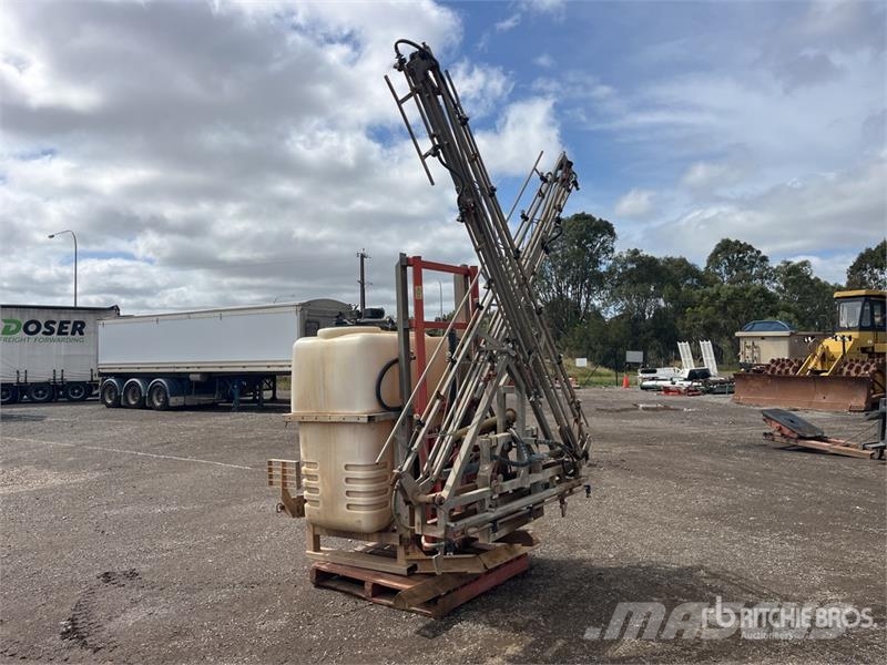  Croplands 11 m 3-Point Hitch Sprayer 牵引式喷雾机