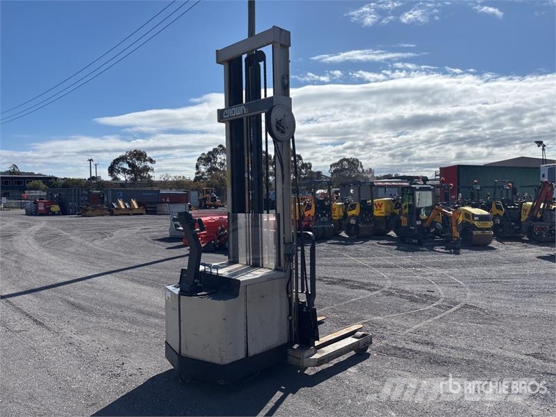 Crown 40WR 1000 kg Electric Forklift Chariots élévateurs électriques