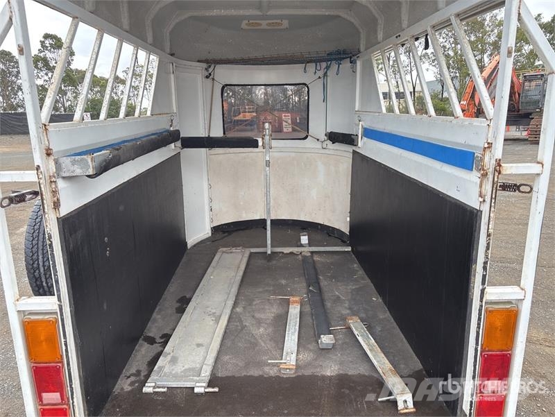 Cruise 3.3 m T/A Horse Trailer Livestock transport
