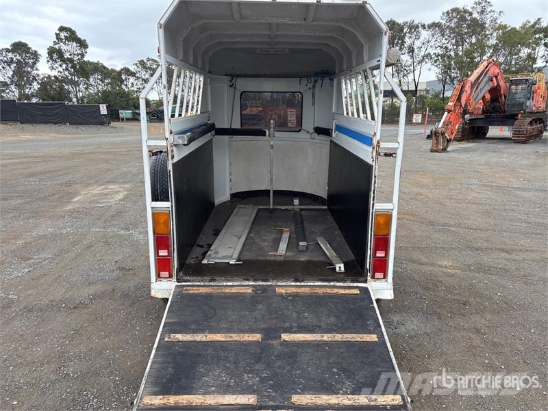 Cruise 3.3 m T/A Horse Trailer Livestock transport