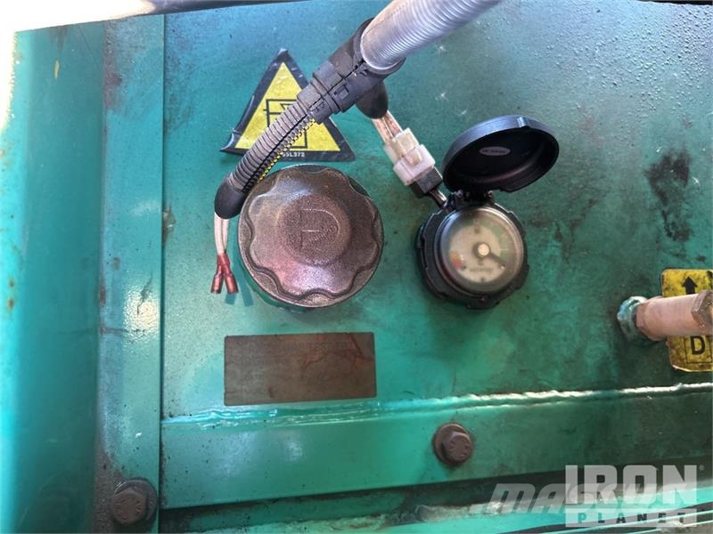 Cummins C110D5 110 kVA Mobile Generator Set Dízel áramfejlesztők