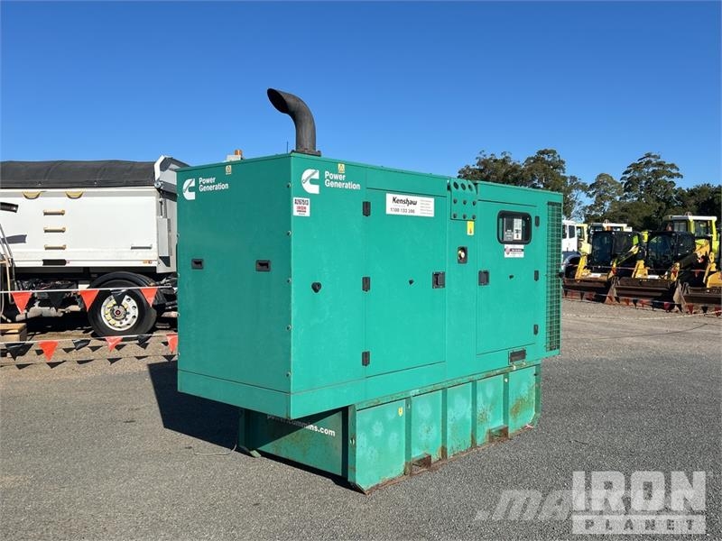 Cummins C110D5 110 kVA Mobile Generator Set Dízel áramfejlesztők