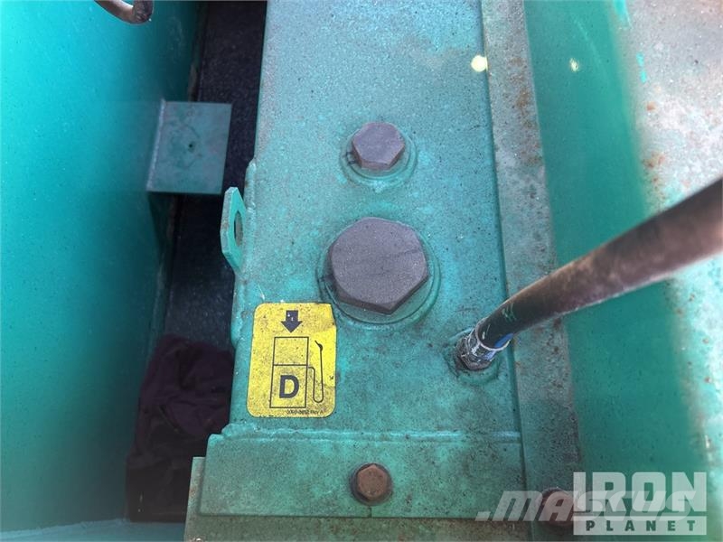 Cummins C110D5 110 kVA Mobile Generator Set Dízel áramfejlesztők
