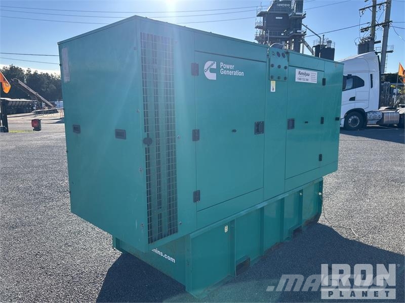 Cummins C110D5 110 kVA Mobile Generator Set Dízel áramfejlesztők