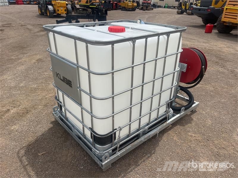 Custom Built 1000 L Water Tank (Unused) Üzemanyag- és adaléktartályok
