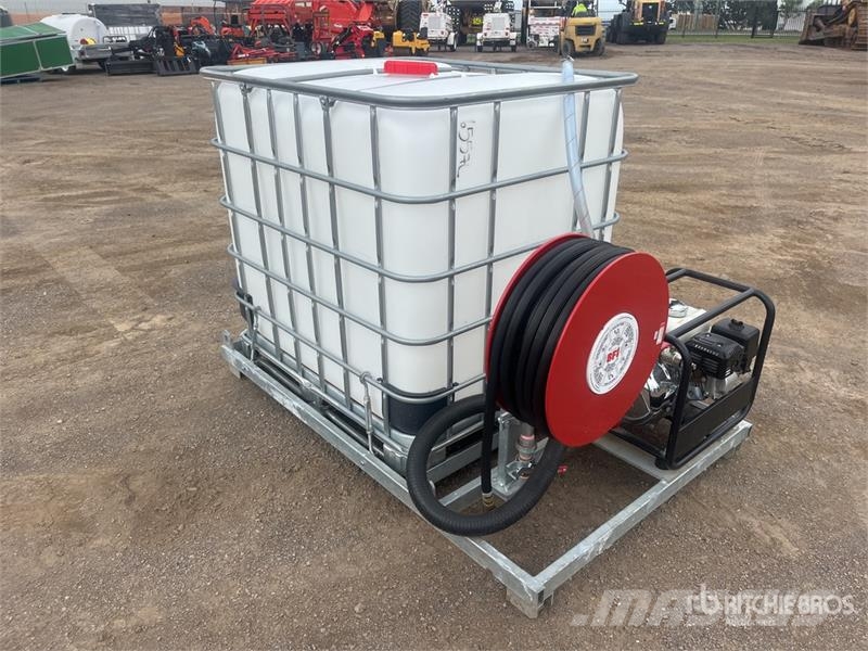 Custom Built 1000 L Water Tank (Unused) Üzemanyag- és adaléktartályok