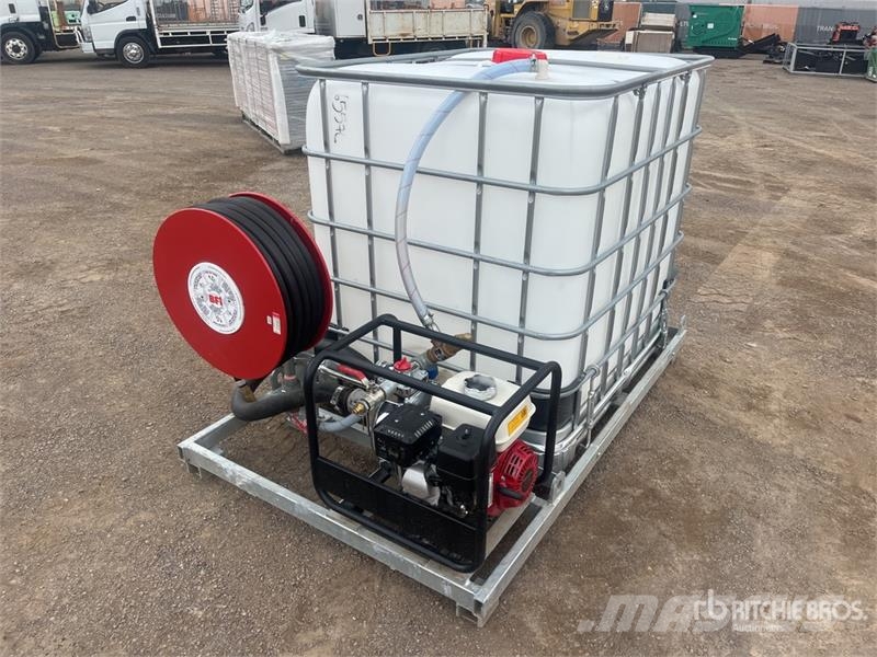 Custom Built 1000 L Water Tank (Unused) Üzemanyag- és adaléktartályok