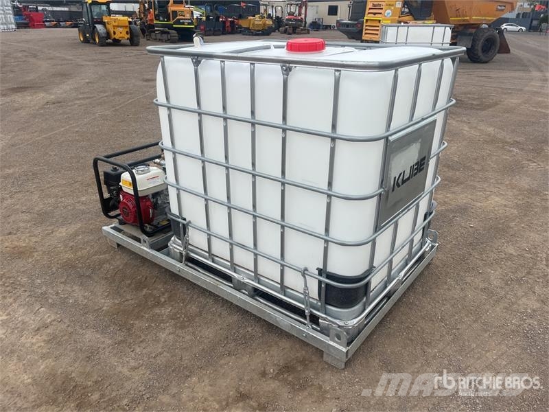 Custom Built 1000 L Water Tank (Unused) Üzemanyag- és adaléktartályok