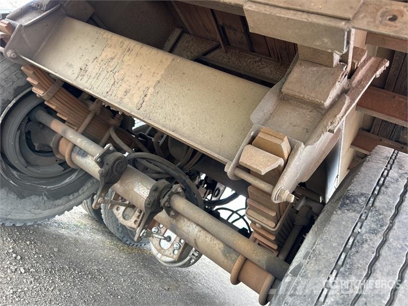  Custom Built 13.6 m Bogie/A Flatbed Trailer 自卸半挂车