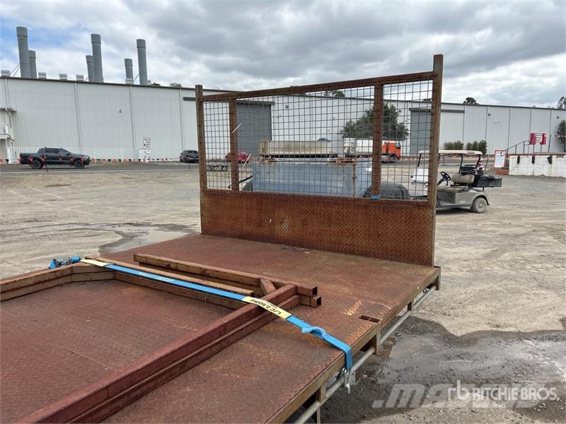  Custom Built 4.5 m T/A Flatbed Trailer Flatbed/Dropside trailers