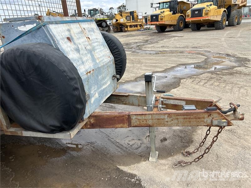  Custom Built 4.5 m T/A Flatbed Trailer Flatbed/Dropside trailers