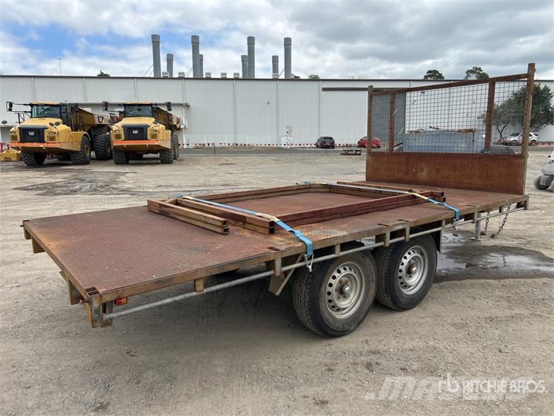  Custom Built 4.5 m T/A Flatbed Trailer Flatbed/Dropside trailers