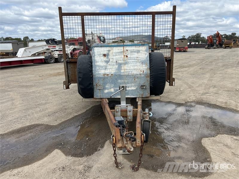  Custom Built 4.5 m T/A Flatbed Trailer Flatbed/Dropside trailers