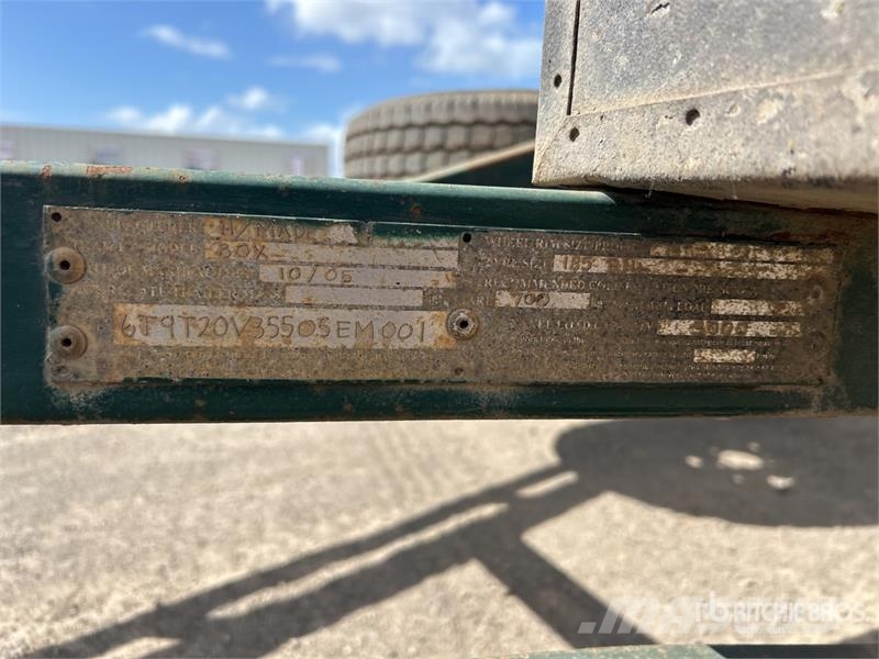 Custom Built 4.6 m Bogie/A Equipment Trailer Car carrier