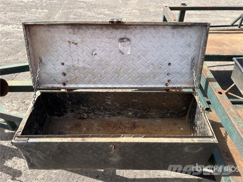 Custom Built 4.6 m Bogie/A Equipment Trailer Car carrier