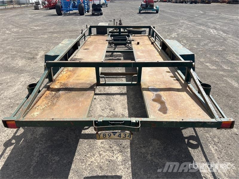 Custom Built 4.6 m Bogie/A Equipment Trailer Car carrier