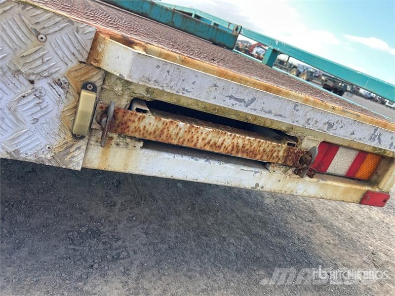 Custom Built 4.8 m Bogie/A Flatbed Trailer 自卸半挂车