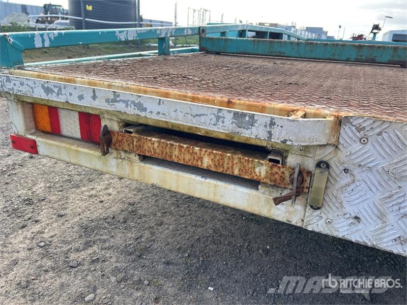 Custom Built 4.8 m Bogie/A Flatbed Trailer 自卸半挂车