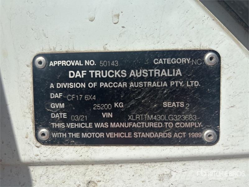 DAF CF17 530 6x4 T/A Sleeper Truck Tractor 曳引機組件