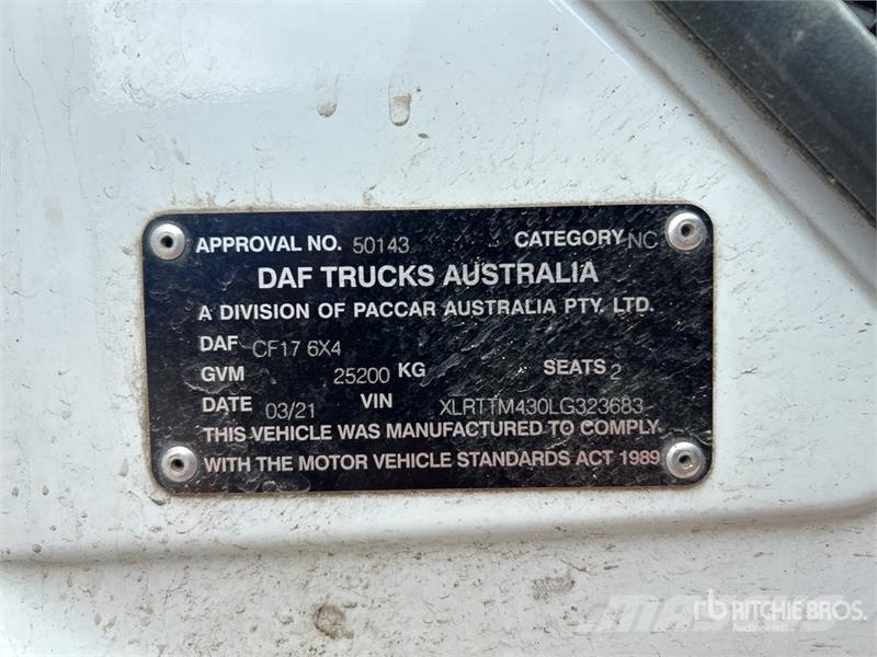 DAF CF17.530 6x4 T/A Sleeper Truck Tractor Truck Tractor Units