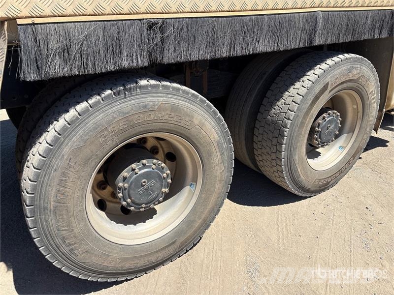 DAF CF85 13500 L 8x4 Twin-Steer Water Truck Water tankers