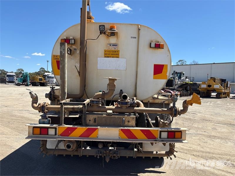 DAF CF85 13500 L 8x4 Twin-Steer Water Truck Water tankers