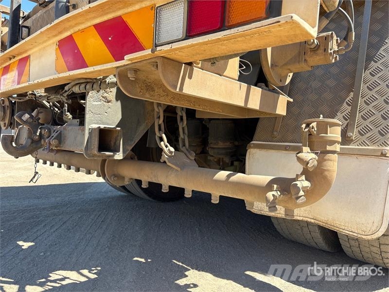 DAF CF85 13500 L 8x4 Twin-Steer Water Truck Water tankers