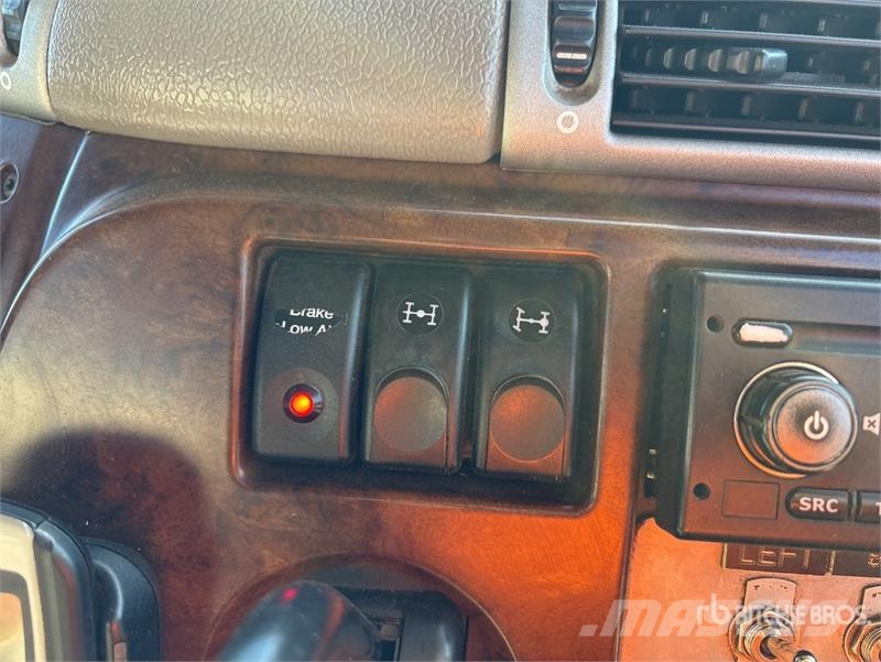 DAF CF85 13500 L 8x4 Twin-Steer Water Truck Vanningsvogn for støvdemping
