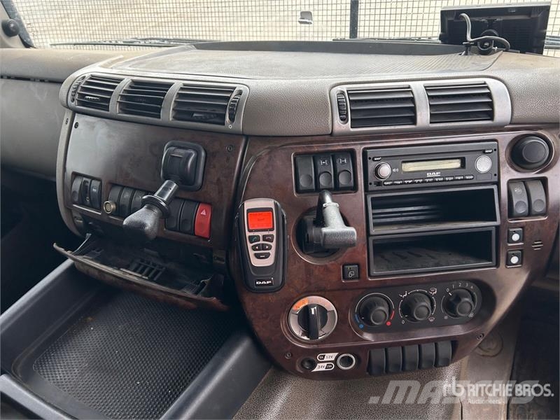 DAF CF85.510 8x4 Twin-Steer Flatbed Truck شاحنات مسطحة/مفصلية الجوانب