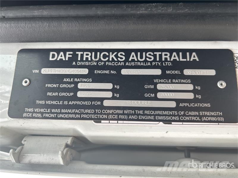 DAF XF530 6x4 T/A Sleeper Truck Tractor Sadulveokid