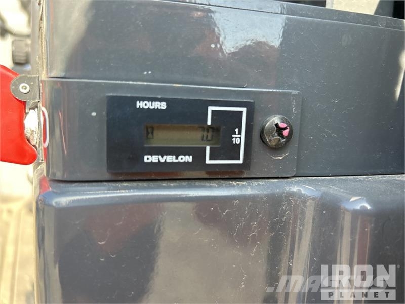 Develon DX27Z-7M Mini Excavator (Unused) Mini bagri <7t