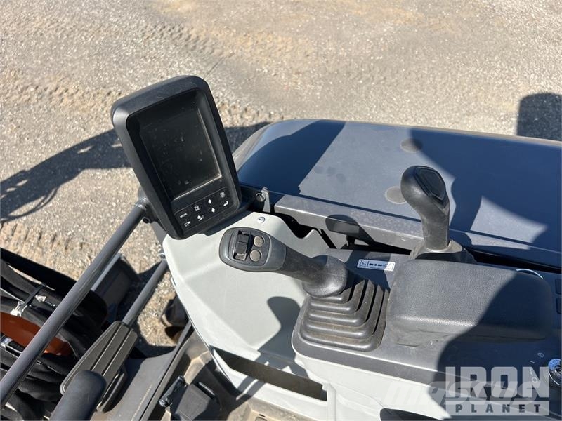 Develon DX27Z-7M Mini Excavator (Unused) Mini bagri <7t