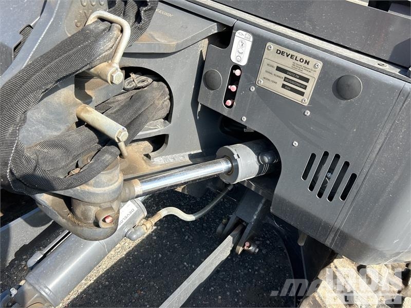Develon DX27Z-7M Mini Excavator (Unused) Mini bagri <7t