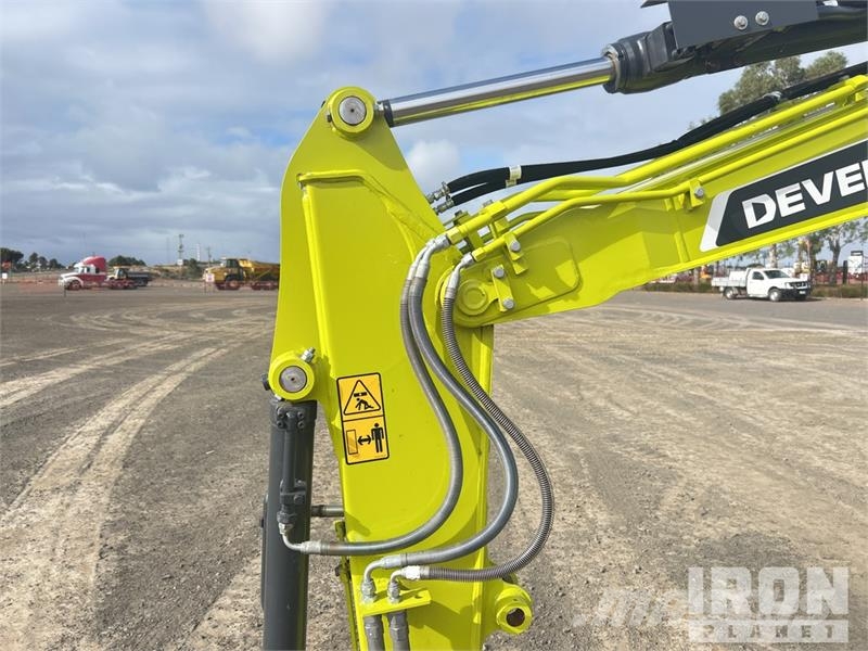 Develon DX55R-7M Mini Excavator (Unused) Minigravemaskiner