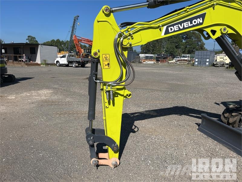 Develon DX55R-7M Mini Excavator (Unused) Mini bagri <7t
