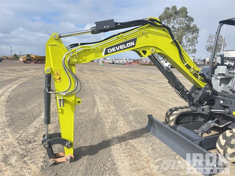 Develon DX55R-7M Mini Excavator (Unused) Minigravemaskiner