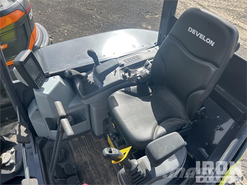 Develon DX55R-7M Mini Excavator (Unused) Minigravemaskiner